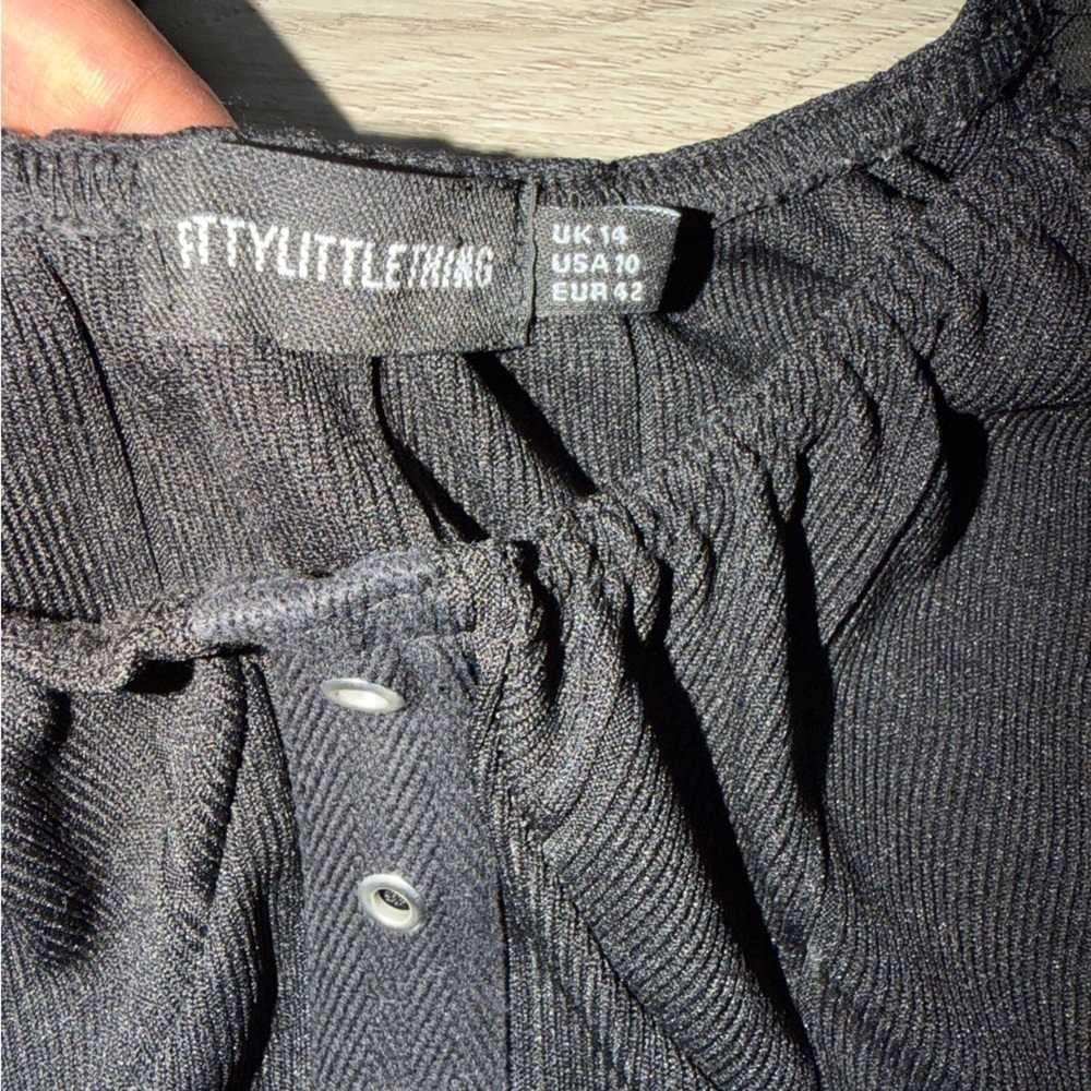 PrettyLittleThing Black Ribbed Bodysuit - Picture 8 of 10